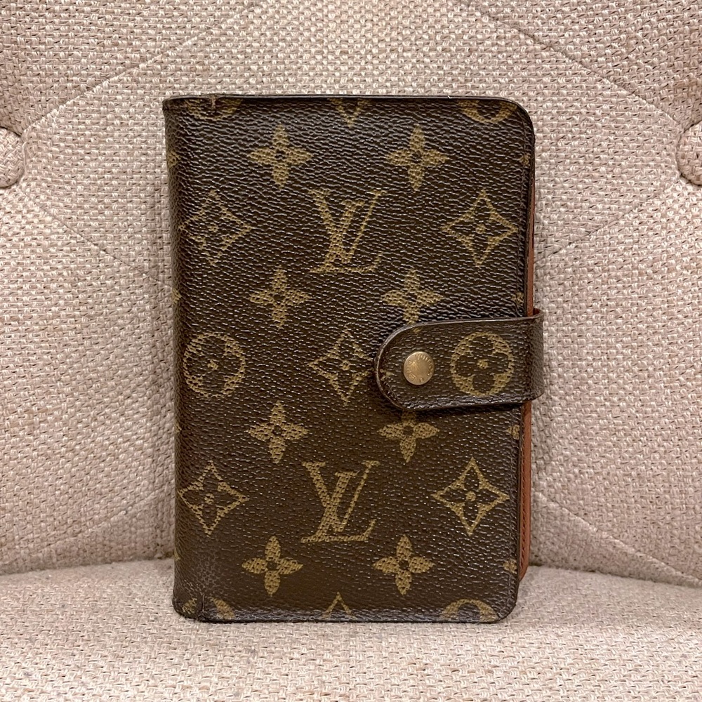 Louis Vuitton Brown Monogram Wallet - Picture 2 of 16